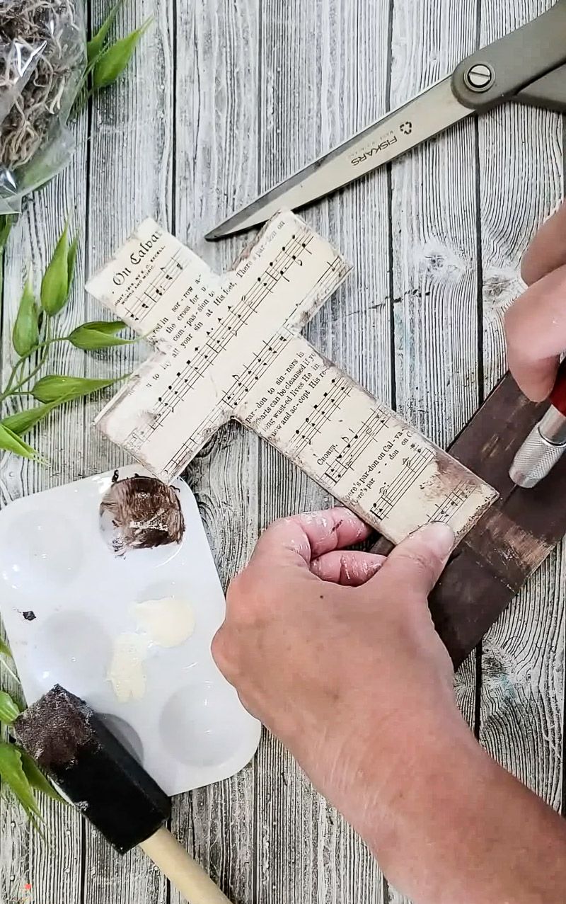 Use Cardboard to Create Faith-Inspired Decor – Kim Pepper Blog