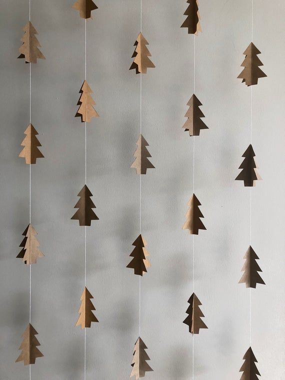 16 Simple Homemade Christmas Wall Art